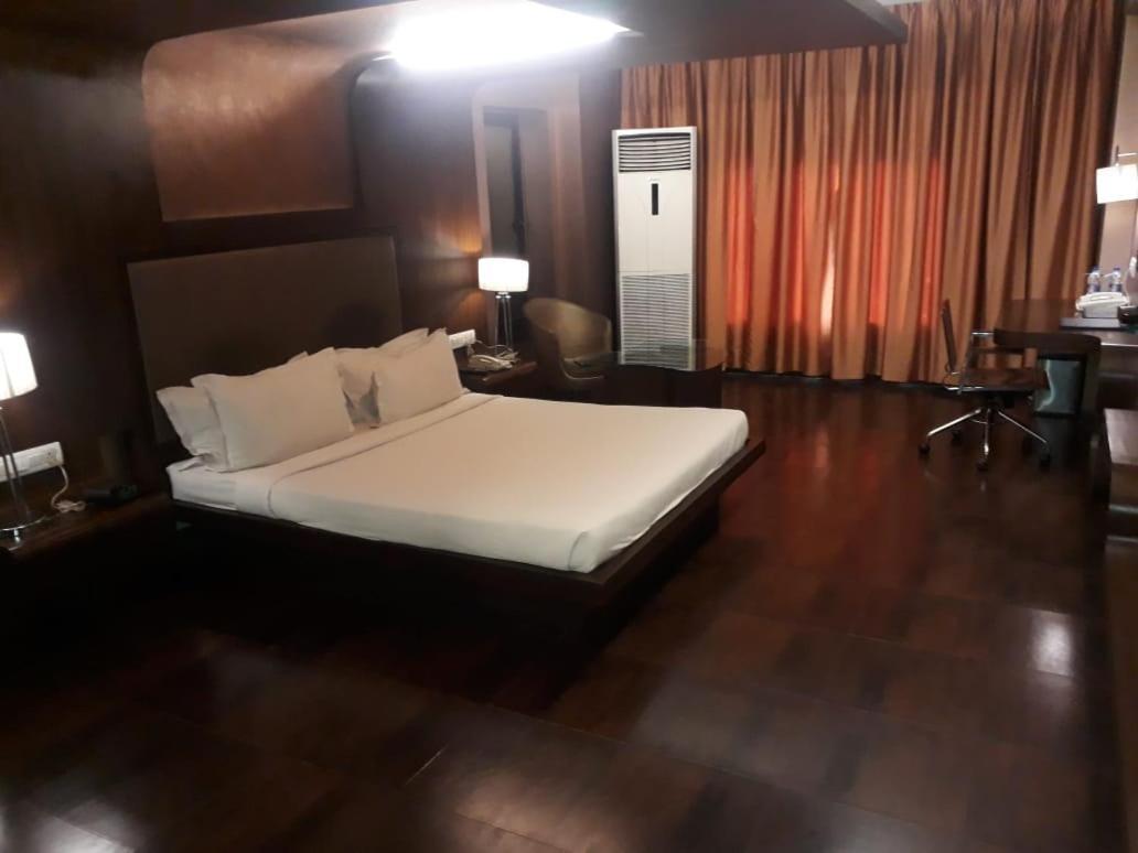 Cocoon Luxury Business Hotel Dhanbād Exterior foto